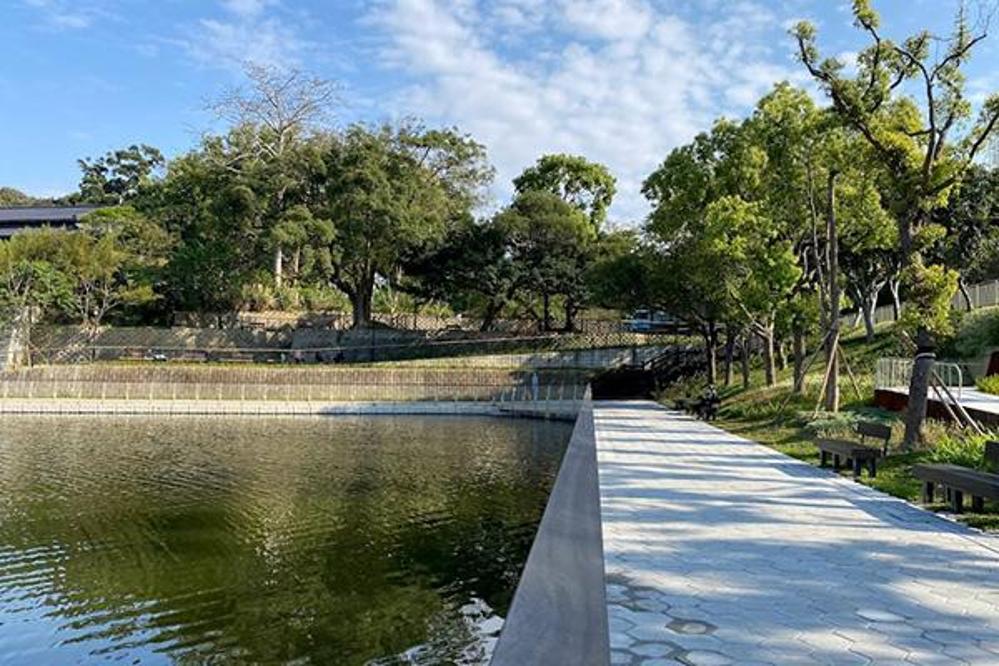 青草湖