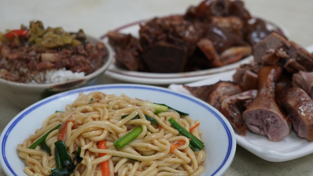 何家鴨肉麵