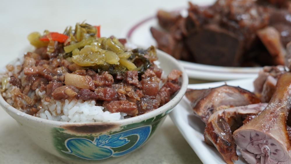 何家鴨肉麵
