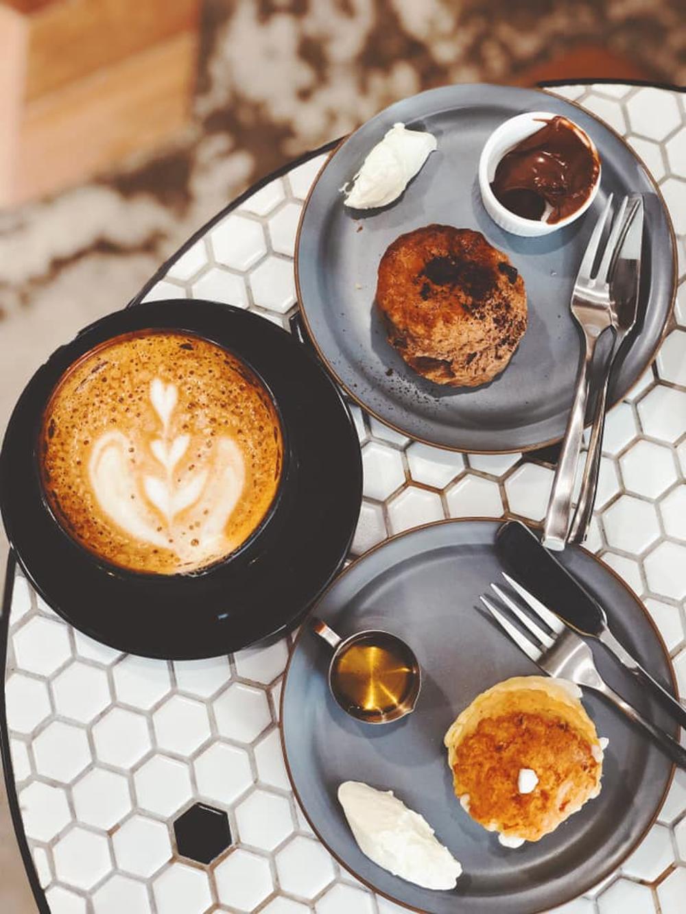 FOX.CONE coffee & bakes
